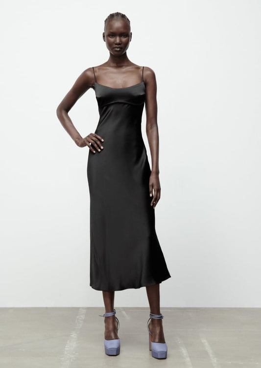 Satin Zara Maxi (Black)